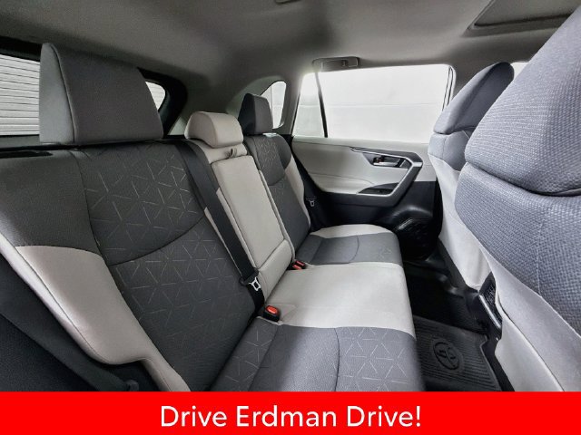 Certified 2025 Toyota RAV4 XLE w/ Convenience Package FWD image 27