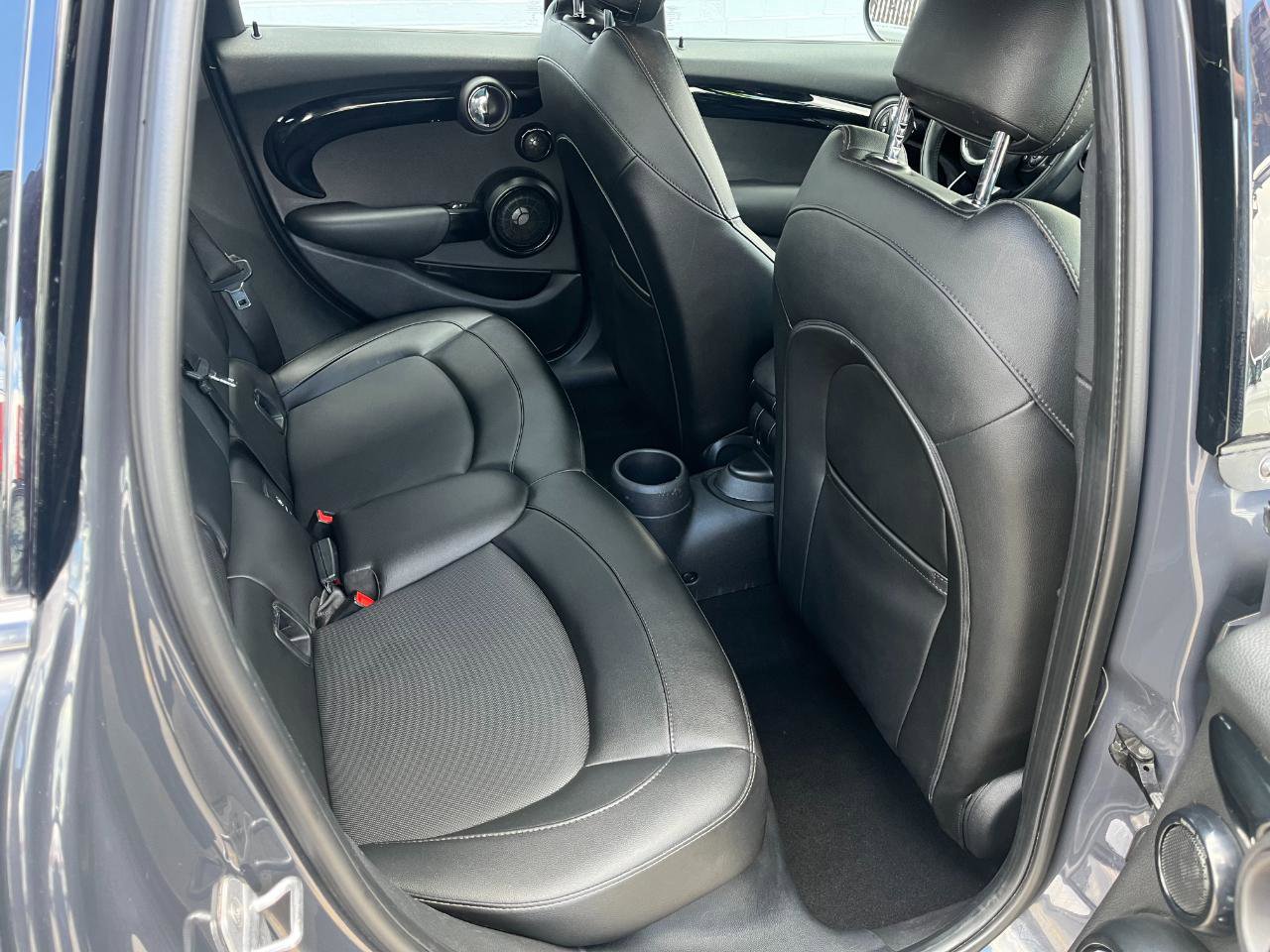 Used 2016 MINI Cooper S image 16