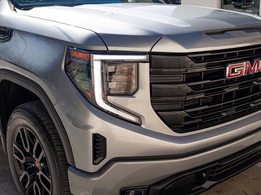 Used 2024 GMC Sierra 1500 Elevation AWD/4WD image 34