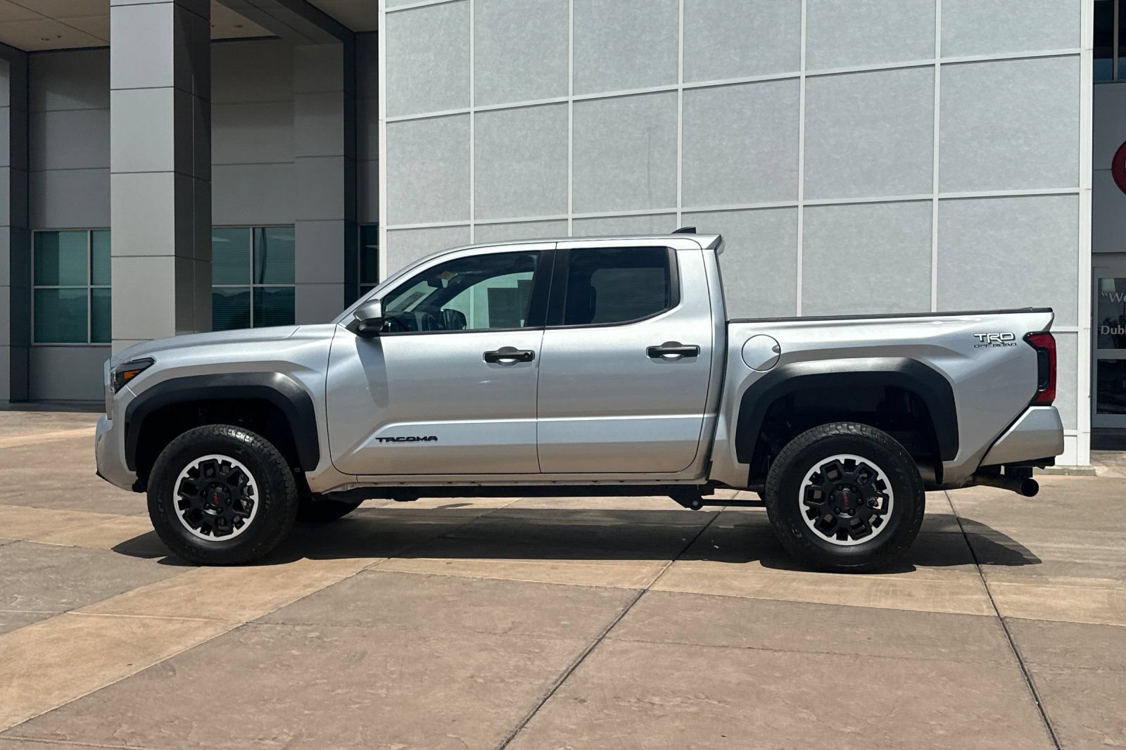 Used 2024 Toyota Tacoma TRD Off-Road AWD/4WD image 7