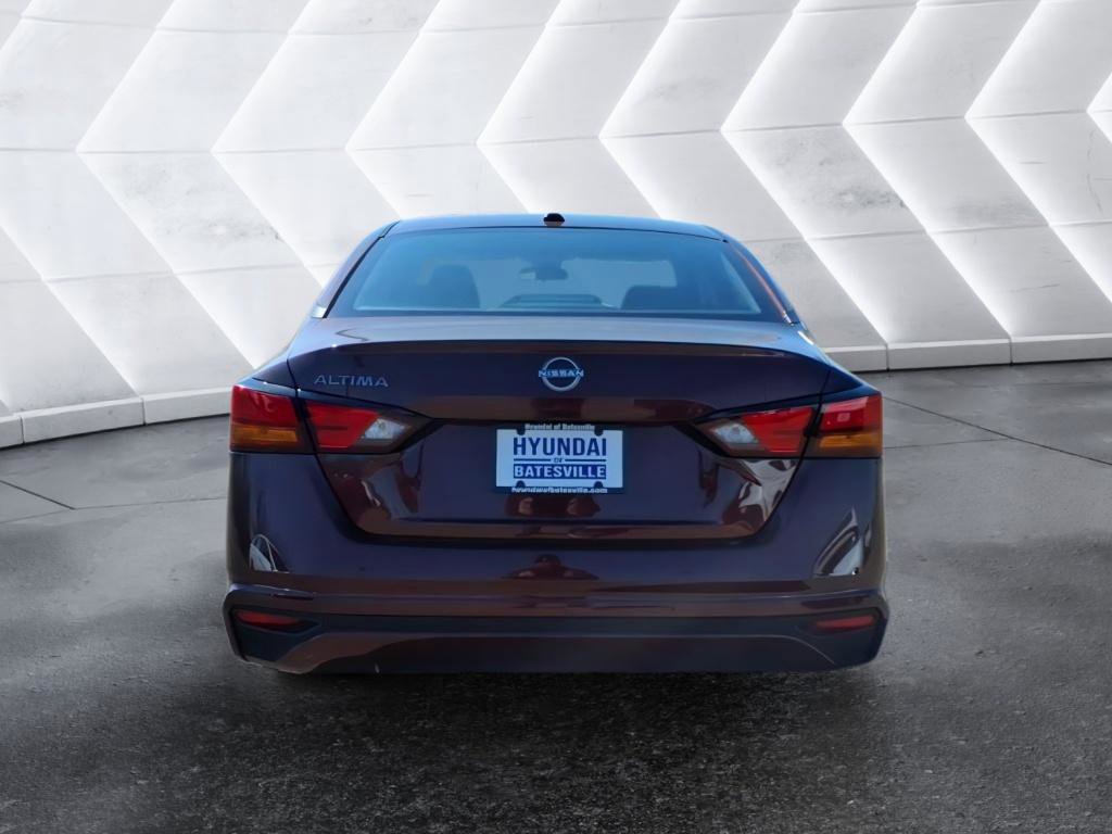Used 2025 Nissan Altima 2.5 SV image 4