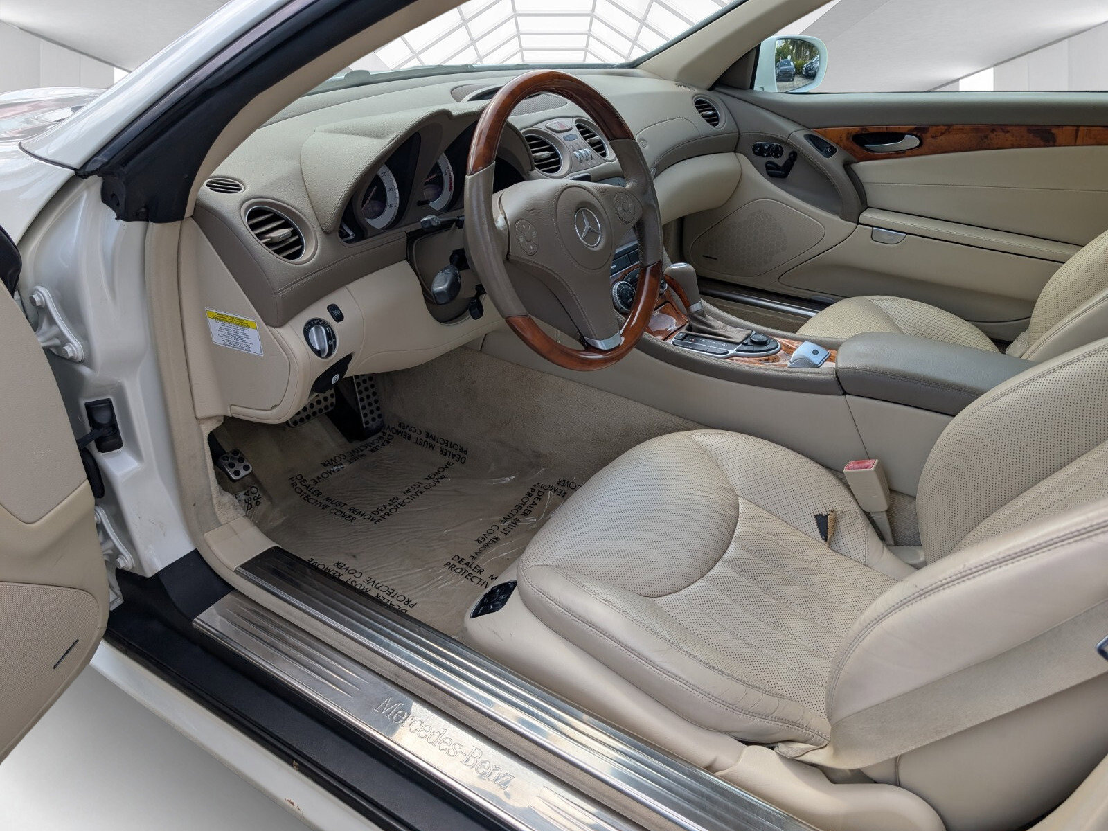 Used 2009 Mercedes-Benz SL 550 image 6