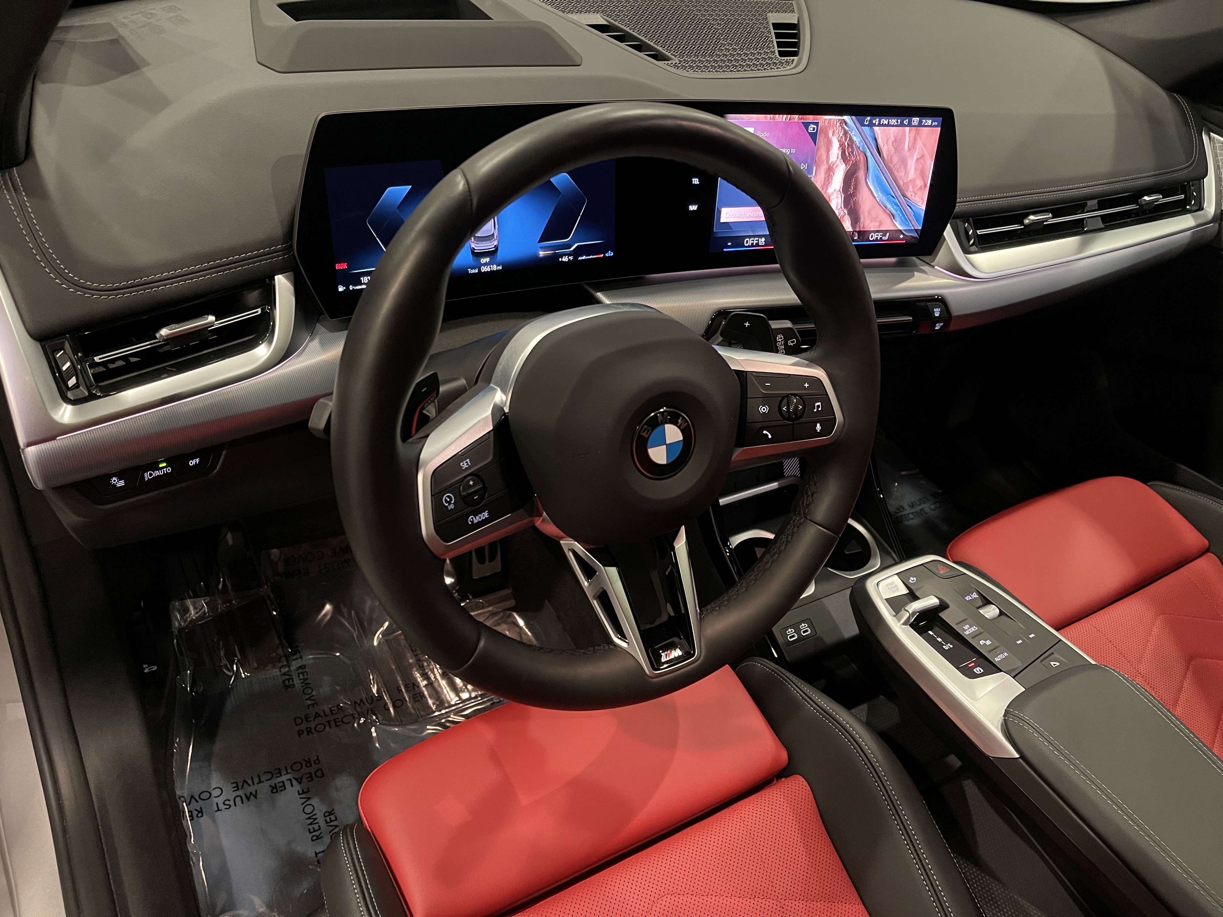 Used 2025 BMW X1 xDrive28i w/ Premium Package image 13