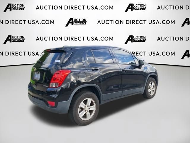 Used 2022 Chevrolet Trax LS w/ Tint and Cruise Package AWD/4WD image 11