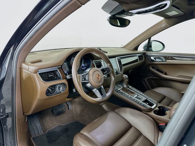 Used 2018 Porsche Macan GTS image 9
