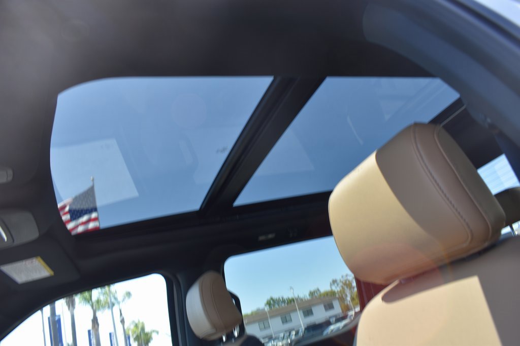 Used 2025 Ford F450 Lariat w/ FX4 Off-Road Package image 24