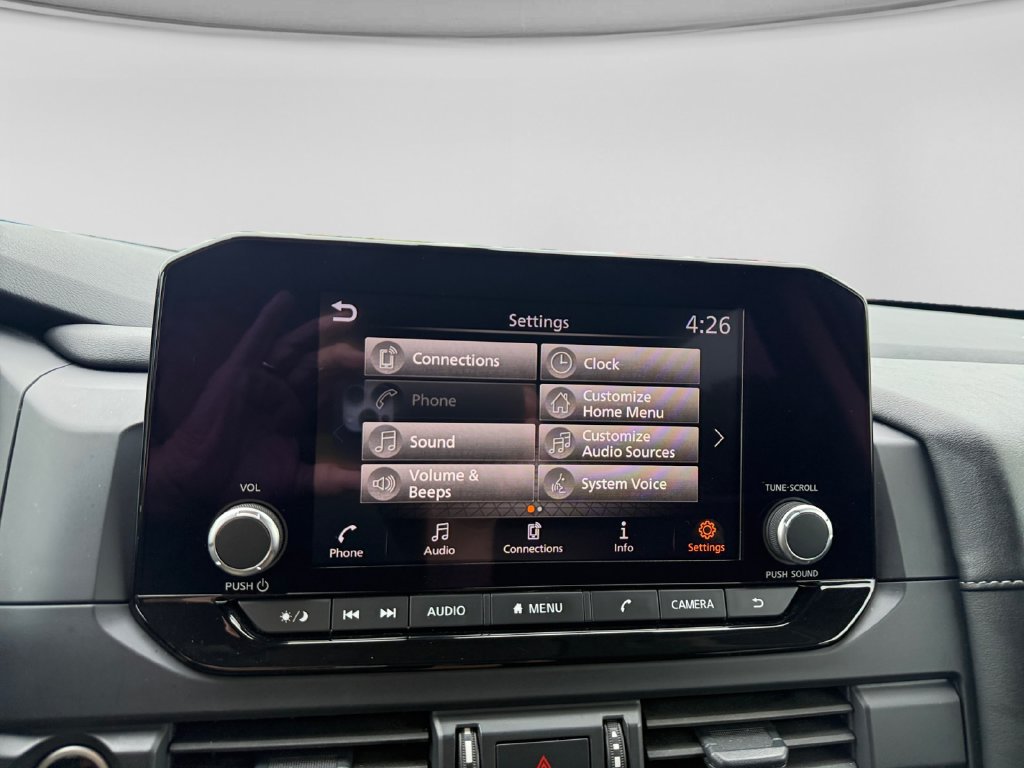 Used 2024 Nissan Pathfinder S FWD image 25