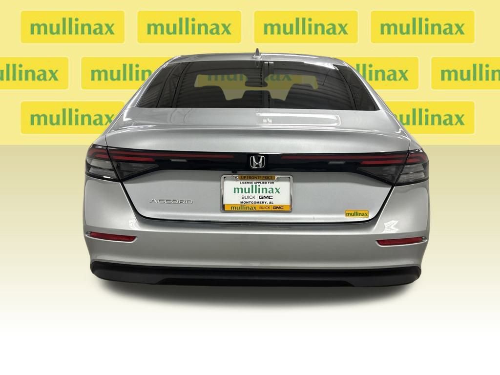 Used 2023 Honda Accord EX image 16
