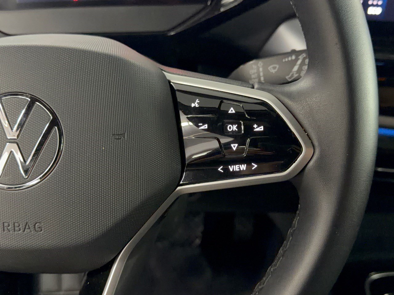 Used 2024 Volkswagen ID.4 2WD image 19