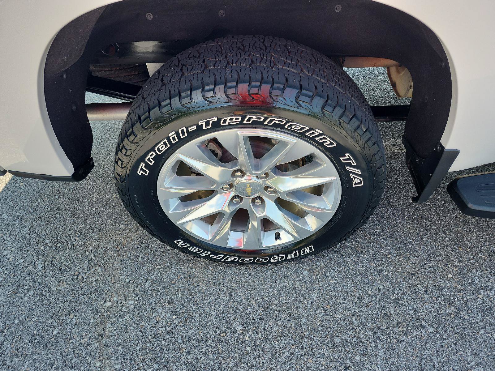 Used 2019 Chevrolet Silverado 1500 LTZ AWD/4WD image 6