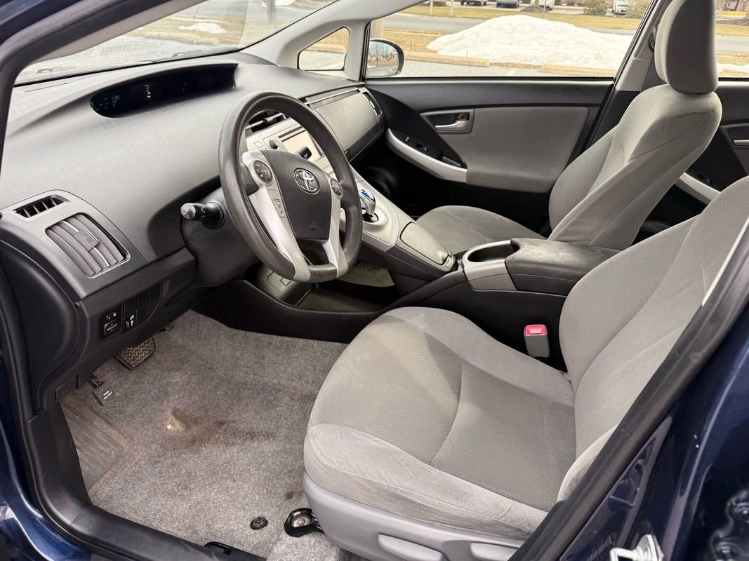 Used 2013 Toyota Prius Two image 10