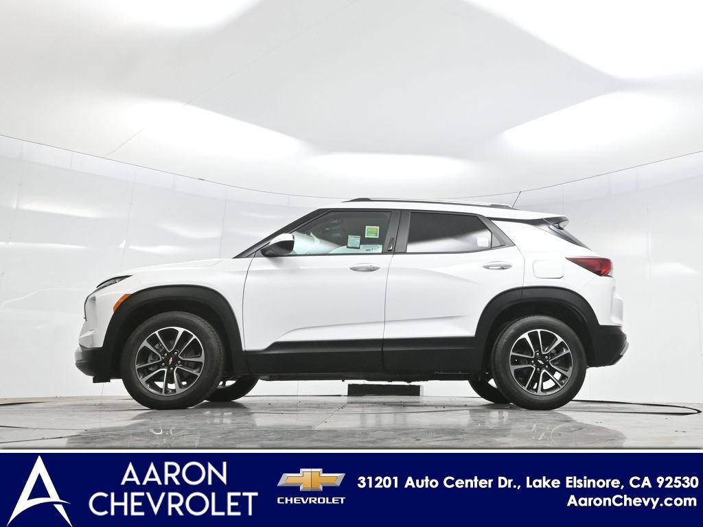 New 2025 Chevrolet TrailBlazer LT w/ Convenience Package FWD image 64