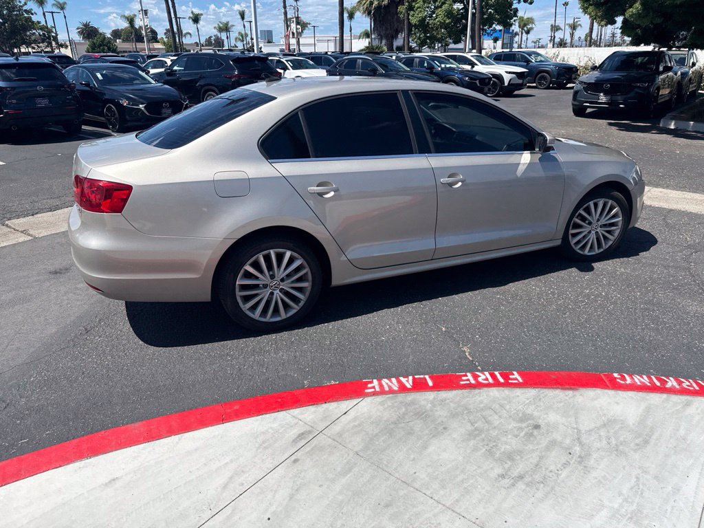 Used 2013 Volkswagen Jetta SEL FWD image 26