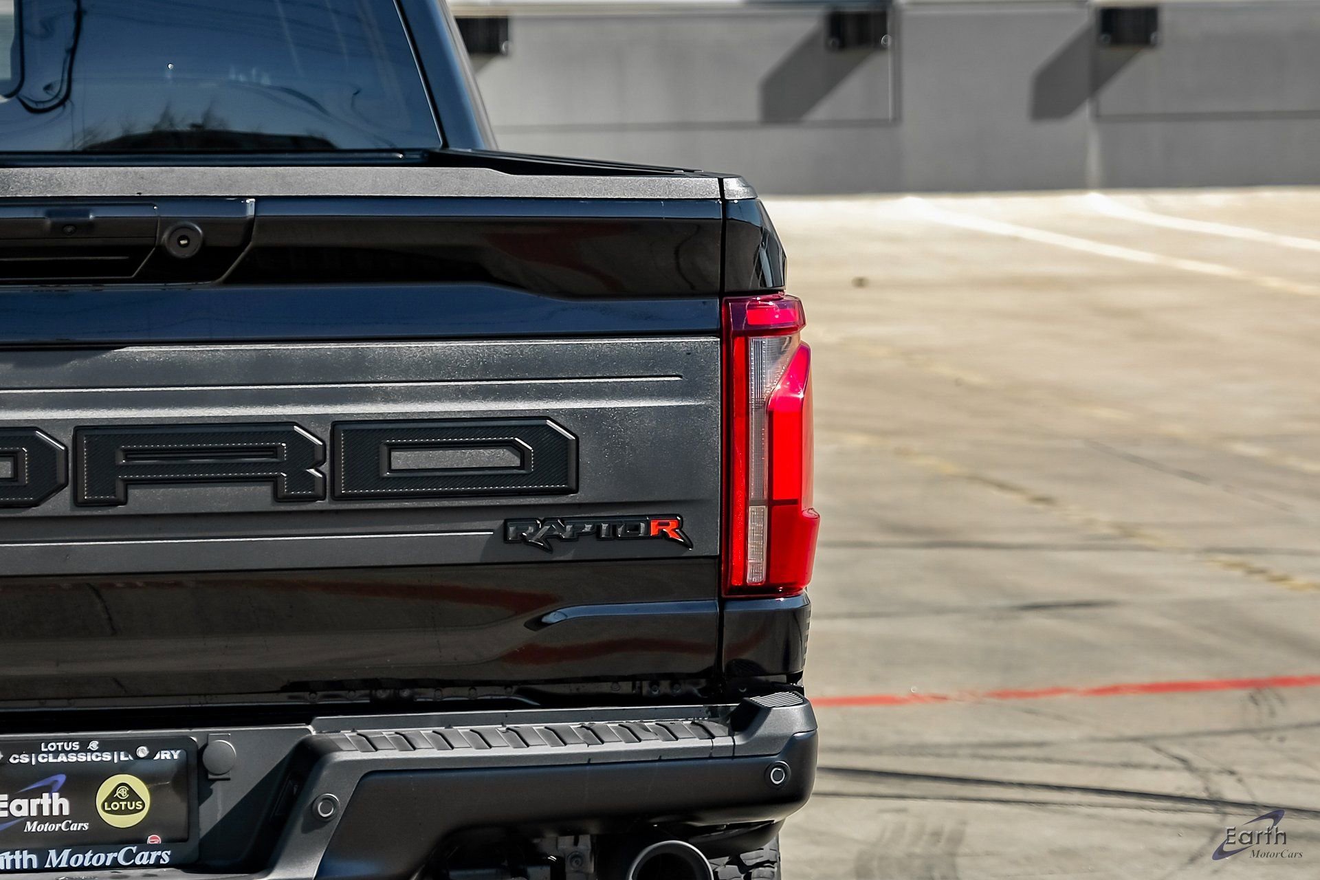 Used 2025 Ford F150 Raptor w/ Equipment Group 803A Raptor R AWD/4WD image 14