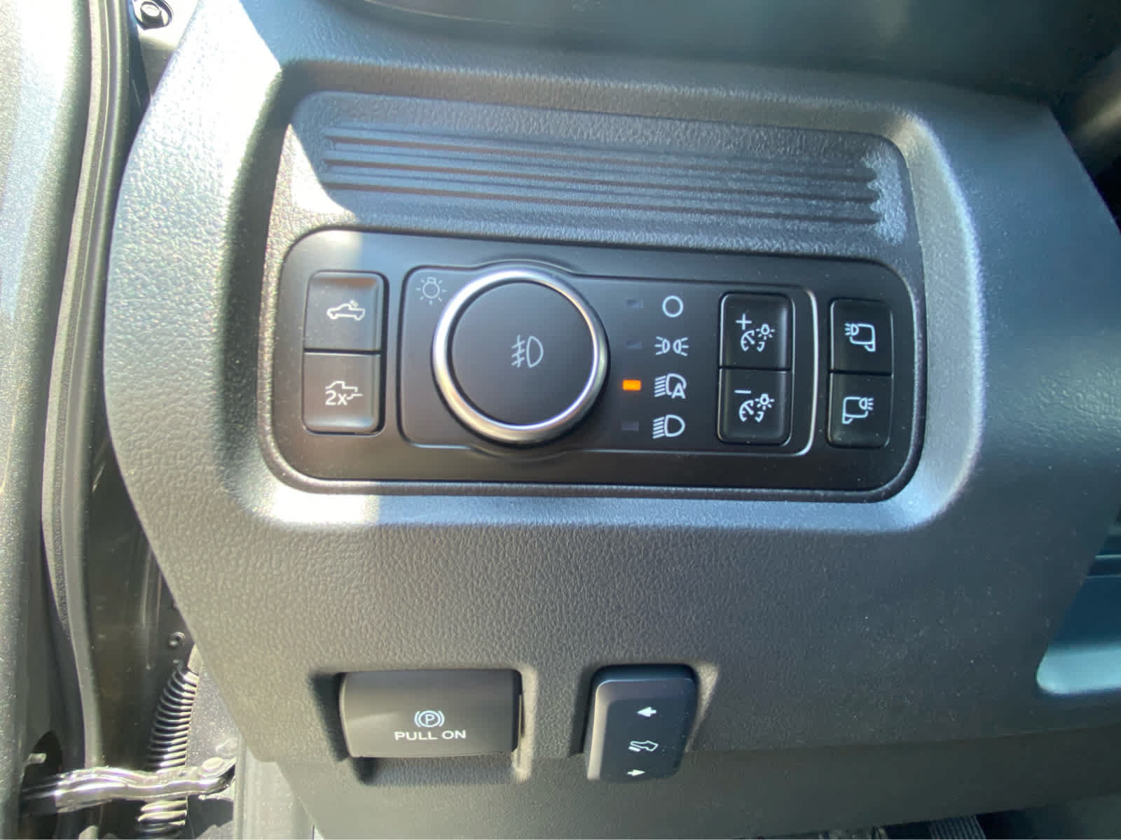 New 2026 Ford F350 Lariat AWD/4WD image 34