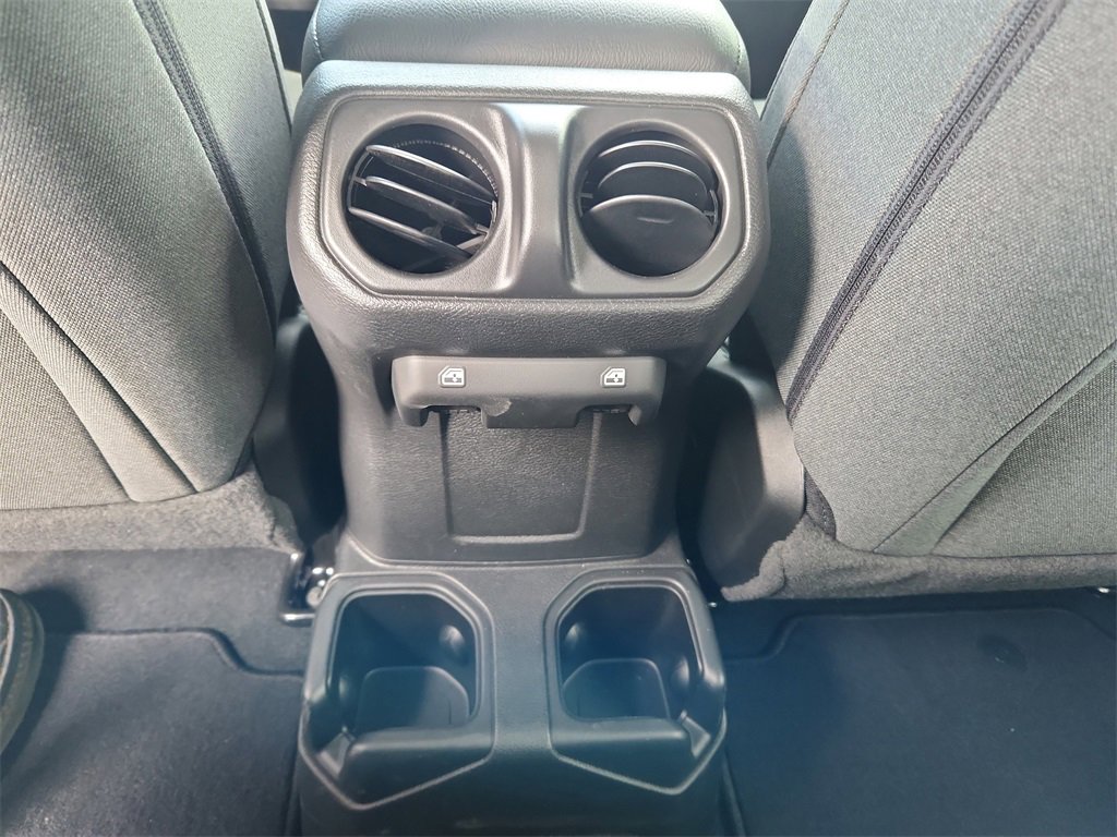 New 2024 Jeep Gladiator Sport image 17