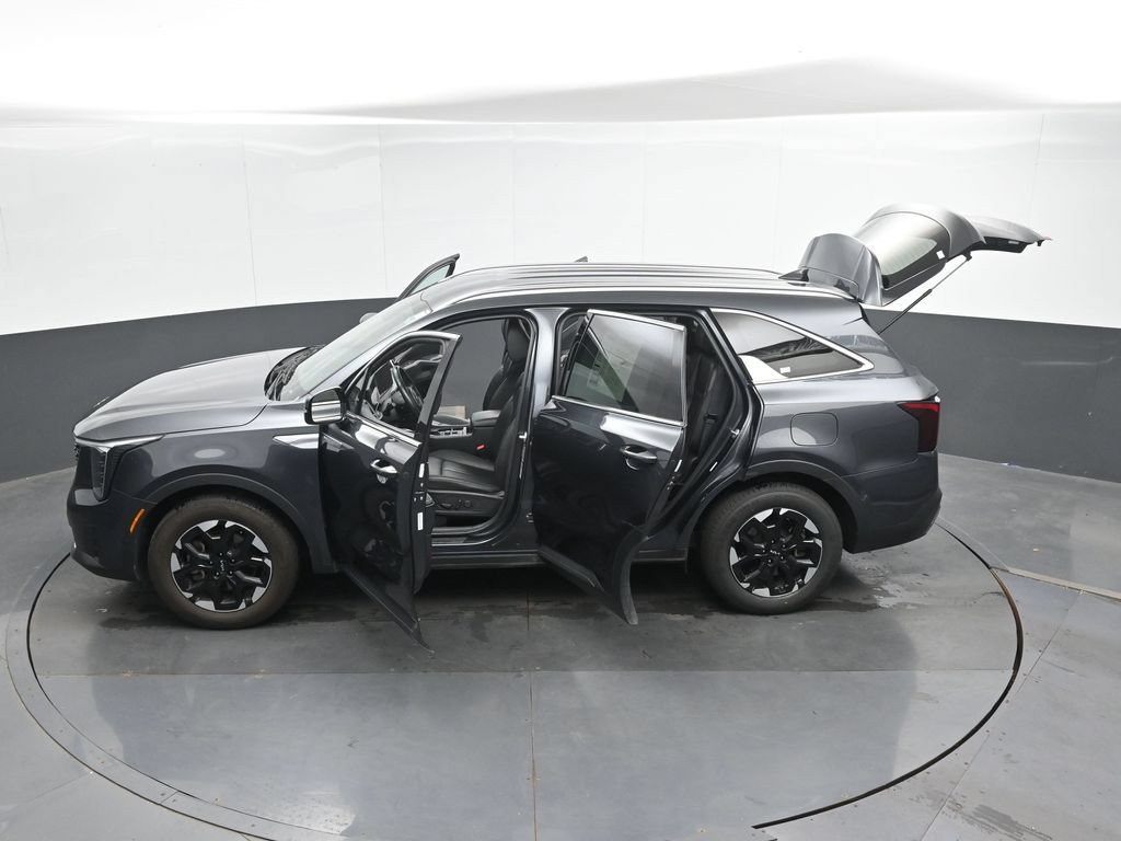 Used 2024 Kia Sorento S FWD image 51