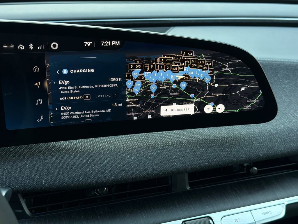 Used 2025 Lucid Air Pure RWD image 26