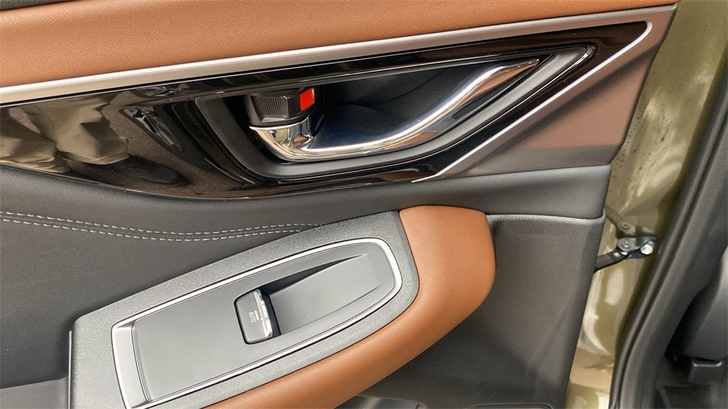 New 2025 Subaru Outback Touring XT image 13