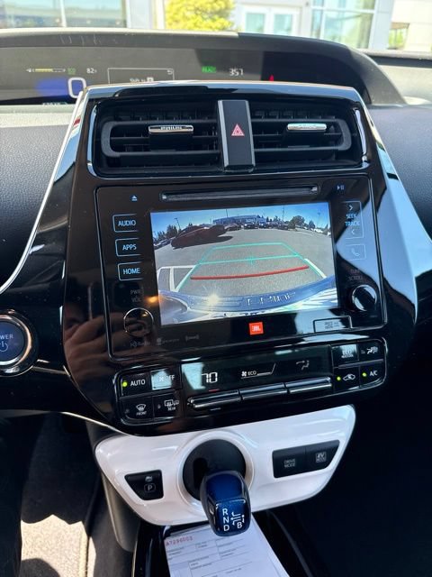 Used 2017 Toyota Prius Four w/ Advanced Technology Package FWD image 3
