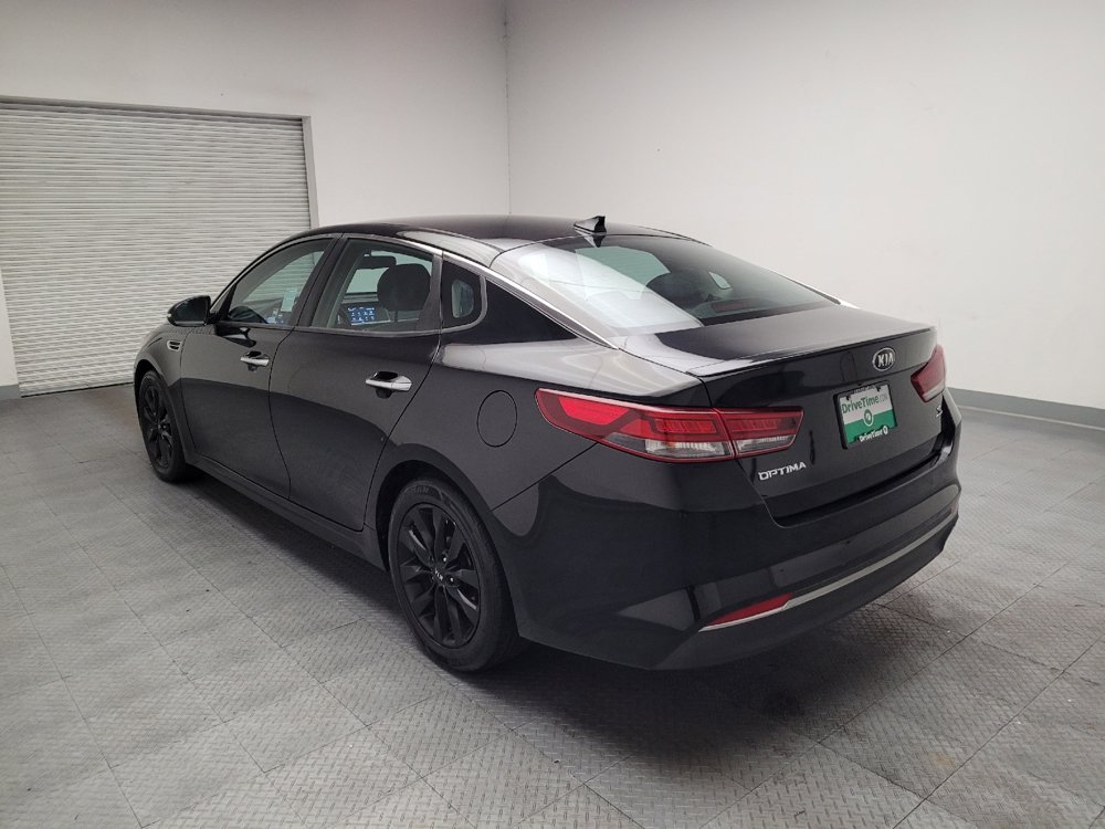 Used 2018 Kia Optima S FWD image 5