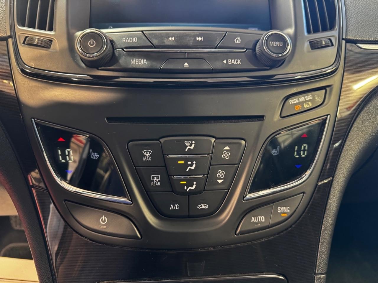 Used 2014 Buick Regal Premium FWD image 20