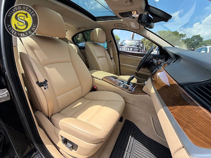 Used 2011 BMW 535i Sedan RWD image 16