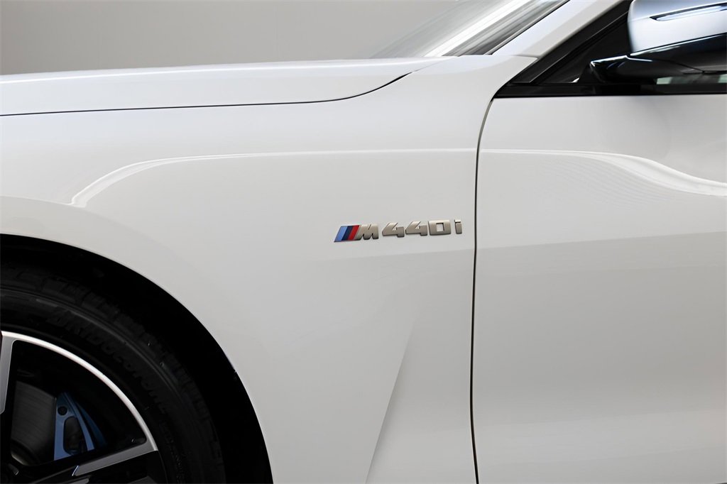 Used 2023 BMW M440i Coupe w/ Premium Package image 25