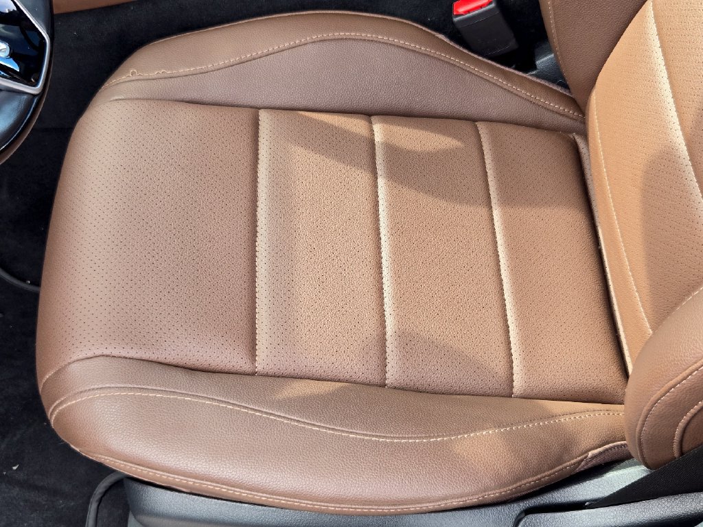 Used 2025 Mercedes-Benz GLS 450 4MATIC image 11