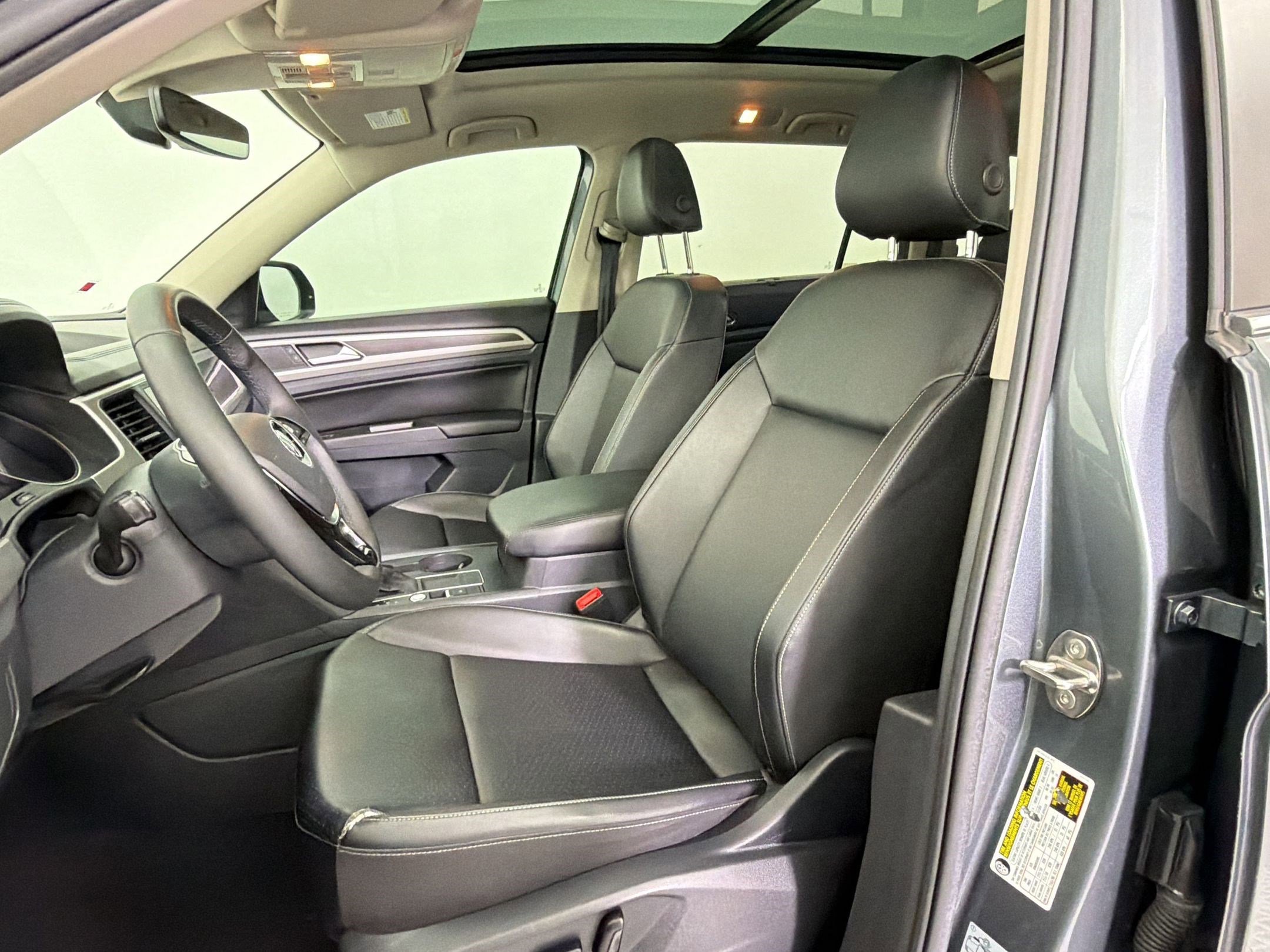 Used 2019 Volkswagen Atlas SE FWD image 5