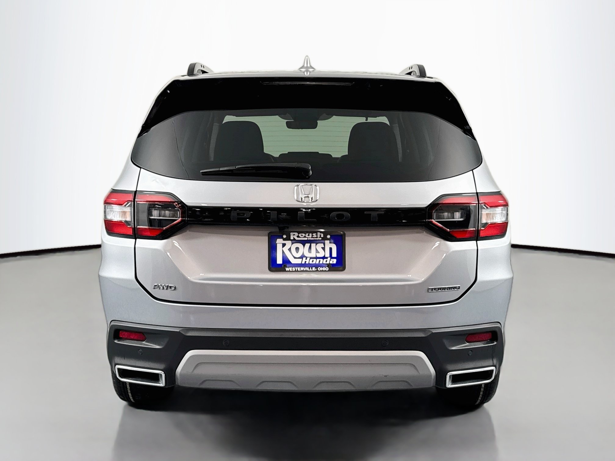 Certified 2025 Honda Pilot Touring image 6
