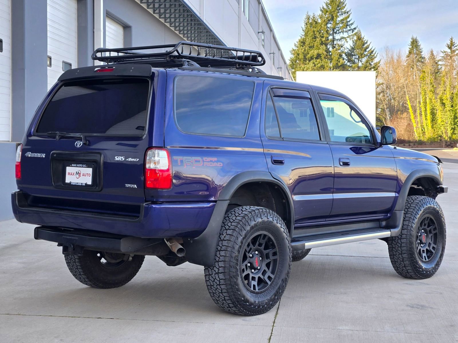 Used 2000 Toyota 4Runner SR5 image 7