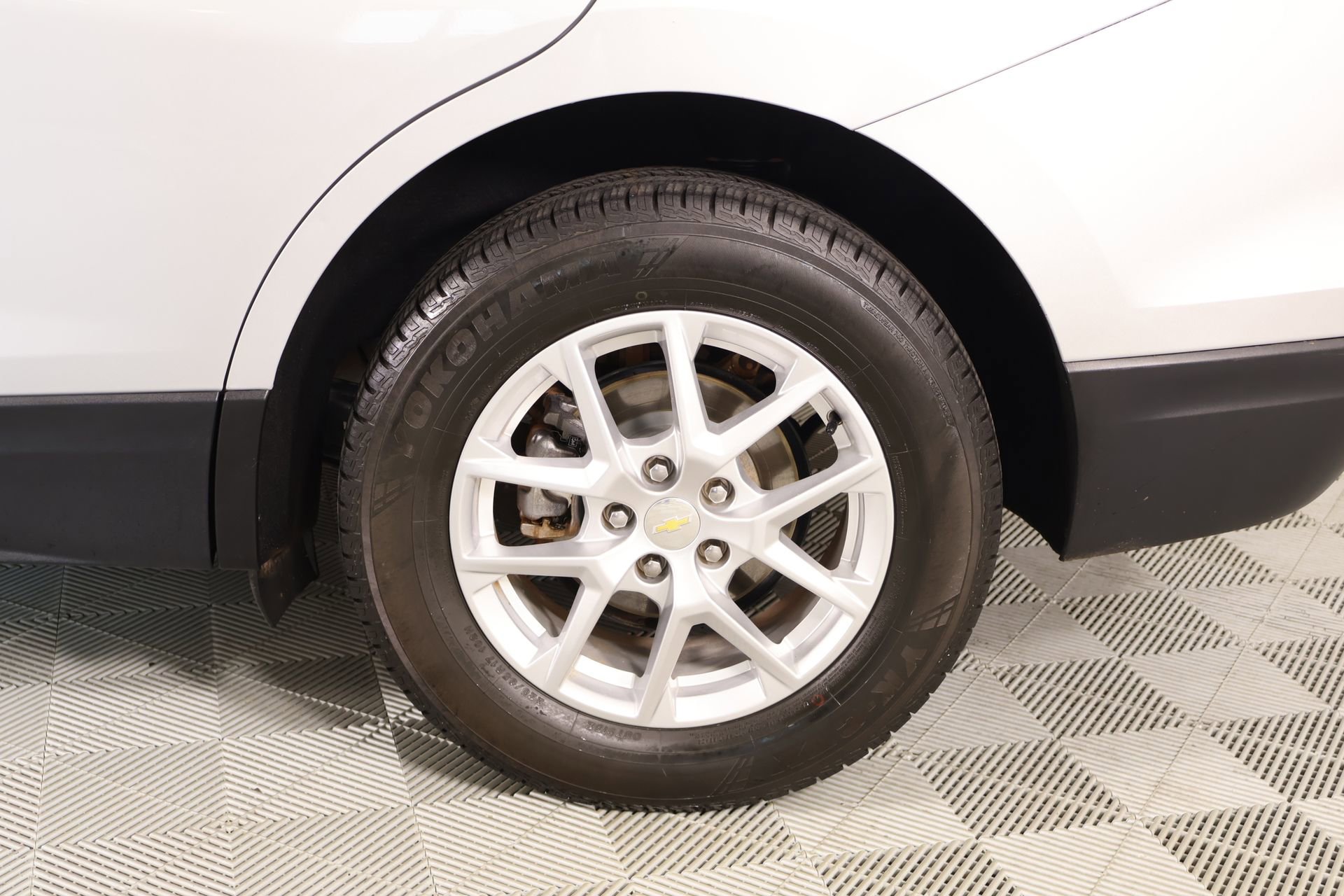 Used 2022 Chevrolet Equinox LT FWD image 17