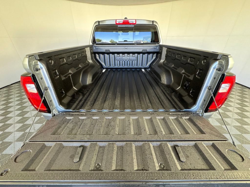 New 2026 GMC Canyon AT4X w/ LPO, Black Badging Package AWD/4WD image 34