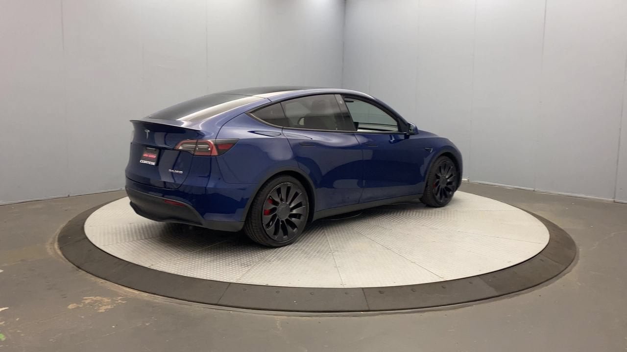 Used 2022 Tesla Model Y Performance AWD/4WD image 5