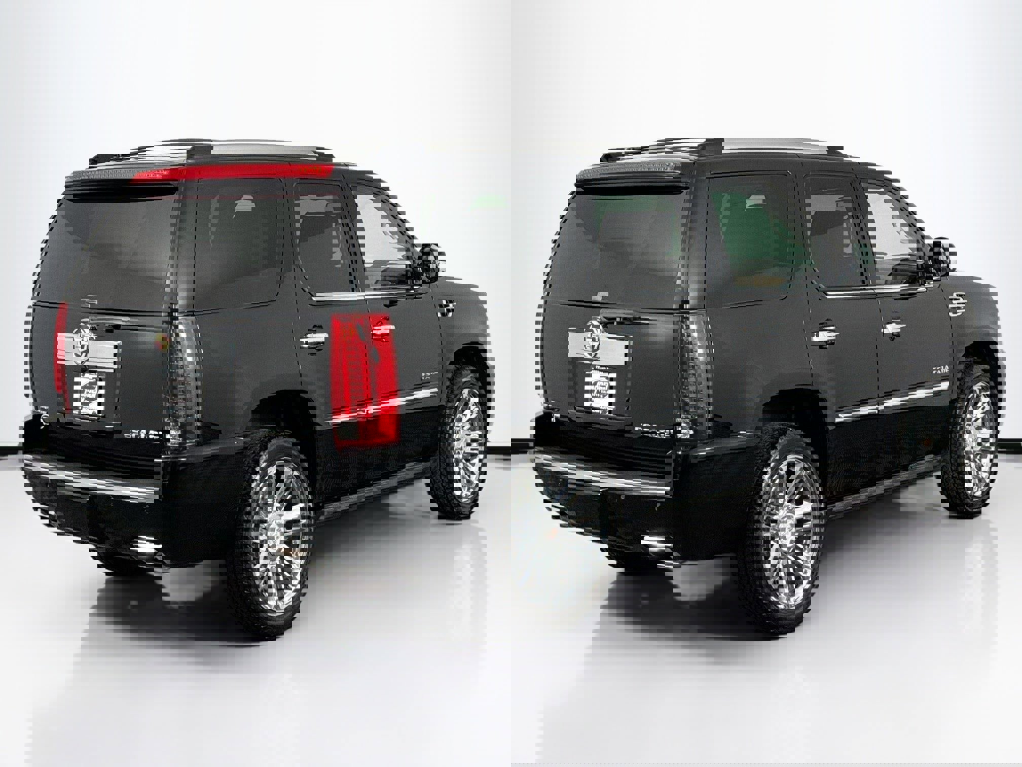 Used 2014 Cadillac Escalade Platinum image 11