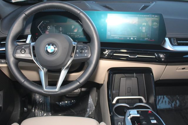 Used 2025 BMW X1 xDrive28i w/ Technology Package image 19