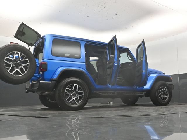 Used 2024 Jeep Wrangler Unlimited Sahara w/ Technology Group AWD/4WD image 60