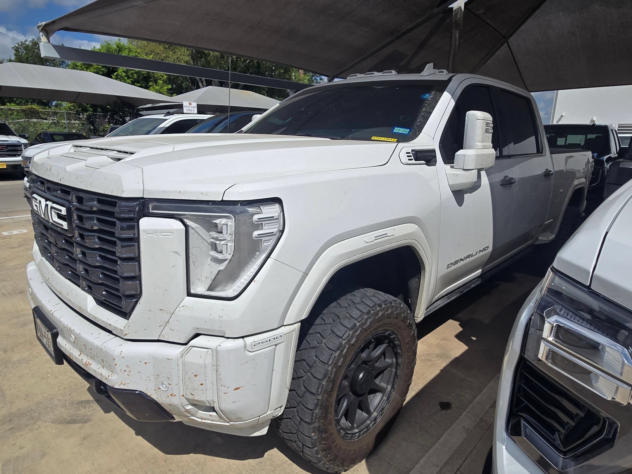 Certified 2024 GMC Sierra 2500 Denali Ultimate AWD/4WD image 2