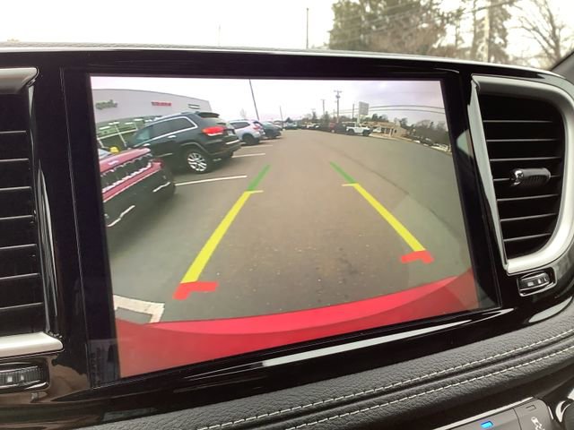 New 2026 Chrysler Pacifica Select image 15