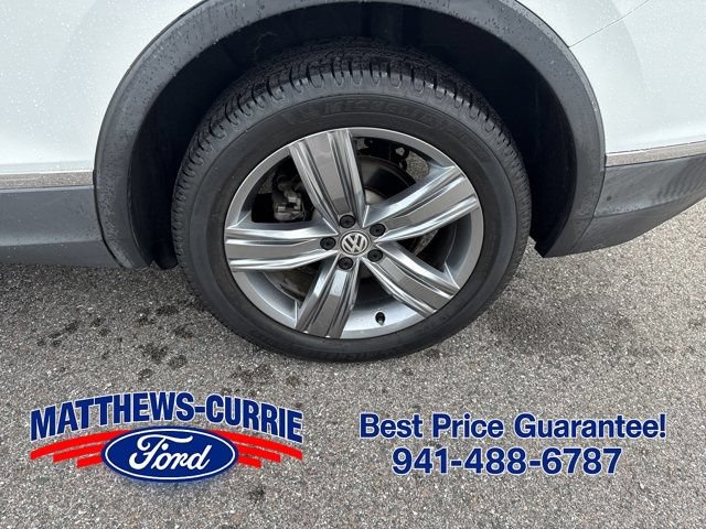 Used 2020 Volkswagen Tiguan SEL FWD image 14