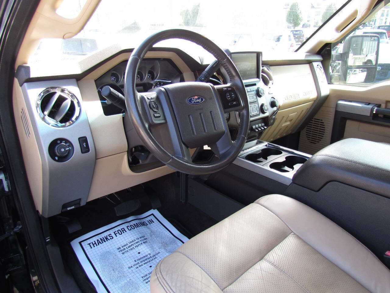 Used 2016 Ford F250 Lariat w/ Lariat Interior Package image 9