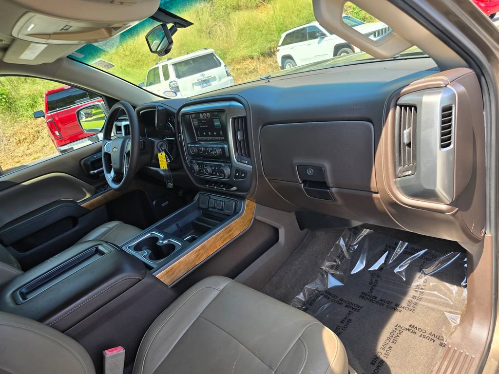 Used 2014 Chevrolet Silverado 1500 LTZ AWD/4WD image 29