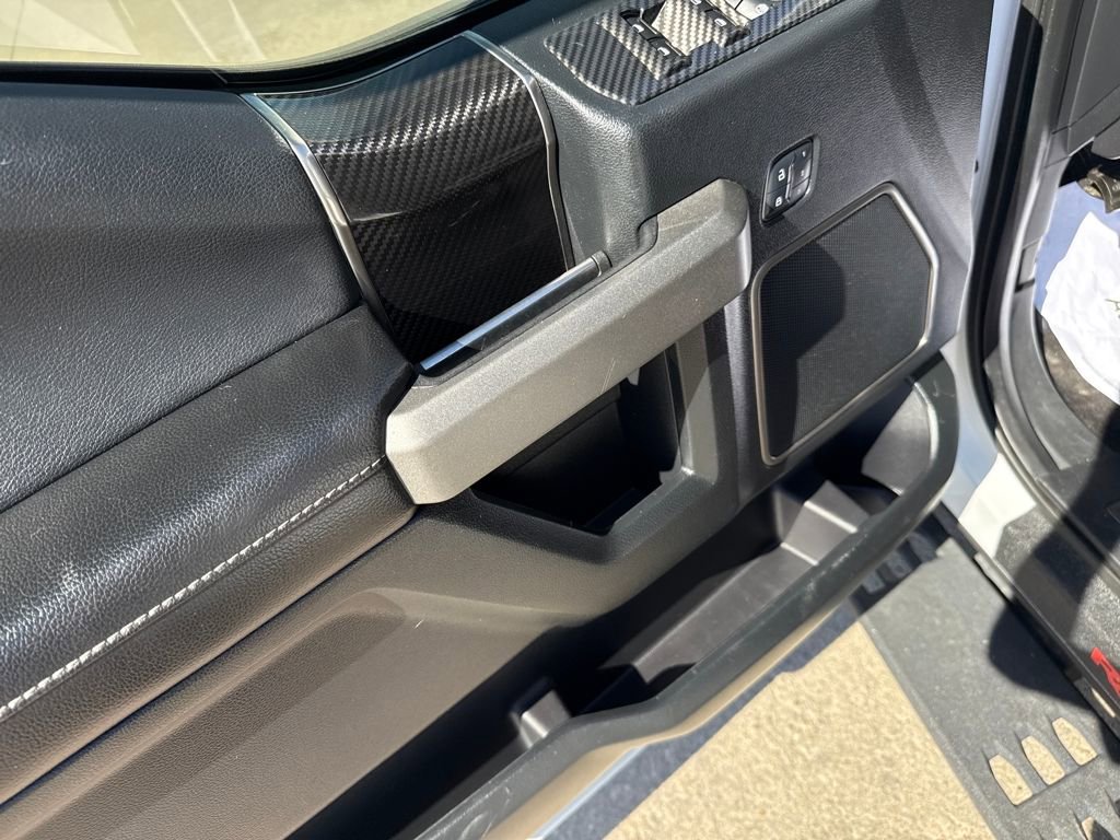 Used 2018 Ford F150 Raptor w/ Equipment Group 802A Luxury image 13