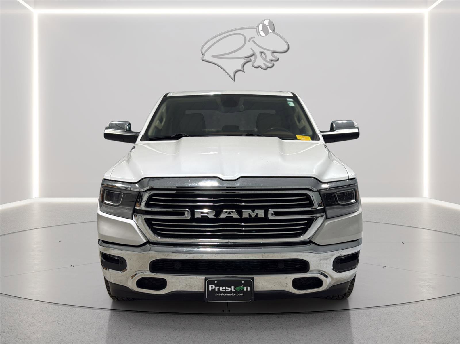 Used 2019 RAM 1500 Laramie AWD/4WD image 8