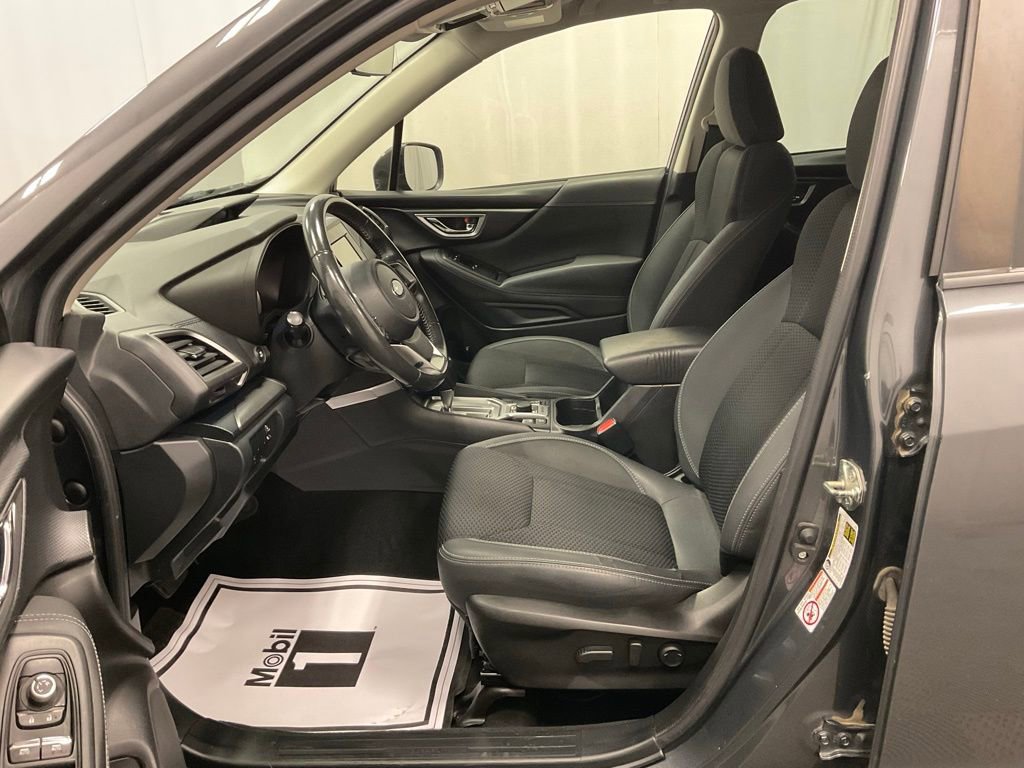 Used 2020 Subaru Forester Premium image 4