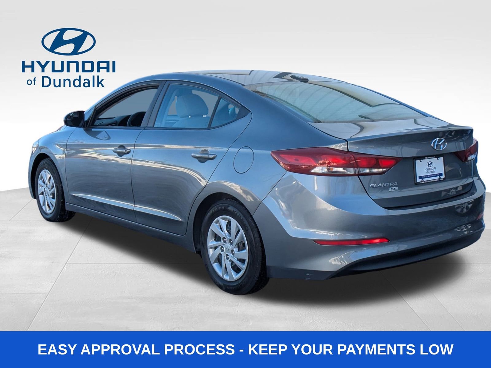 Used 2017 Hyundai Elantra SE FWD image 3
