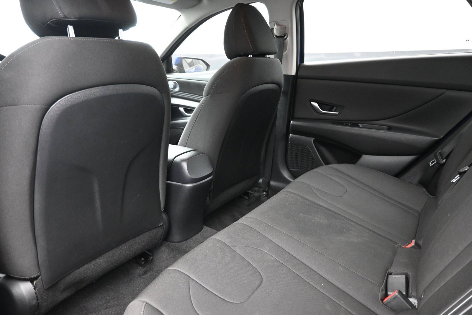 Used 2023 Hyundai Elantra SEL w/ Convenience Package FWD image 21