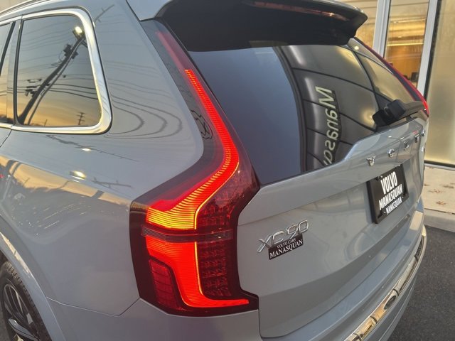 Certified 2025 Volvo XC90 B6 Plus image 10