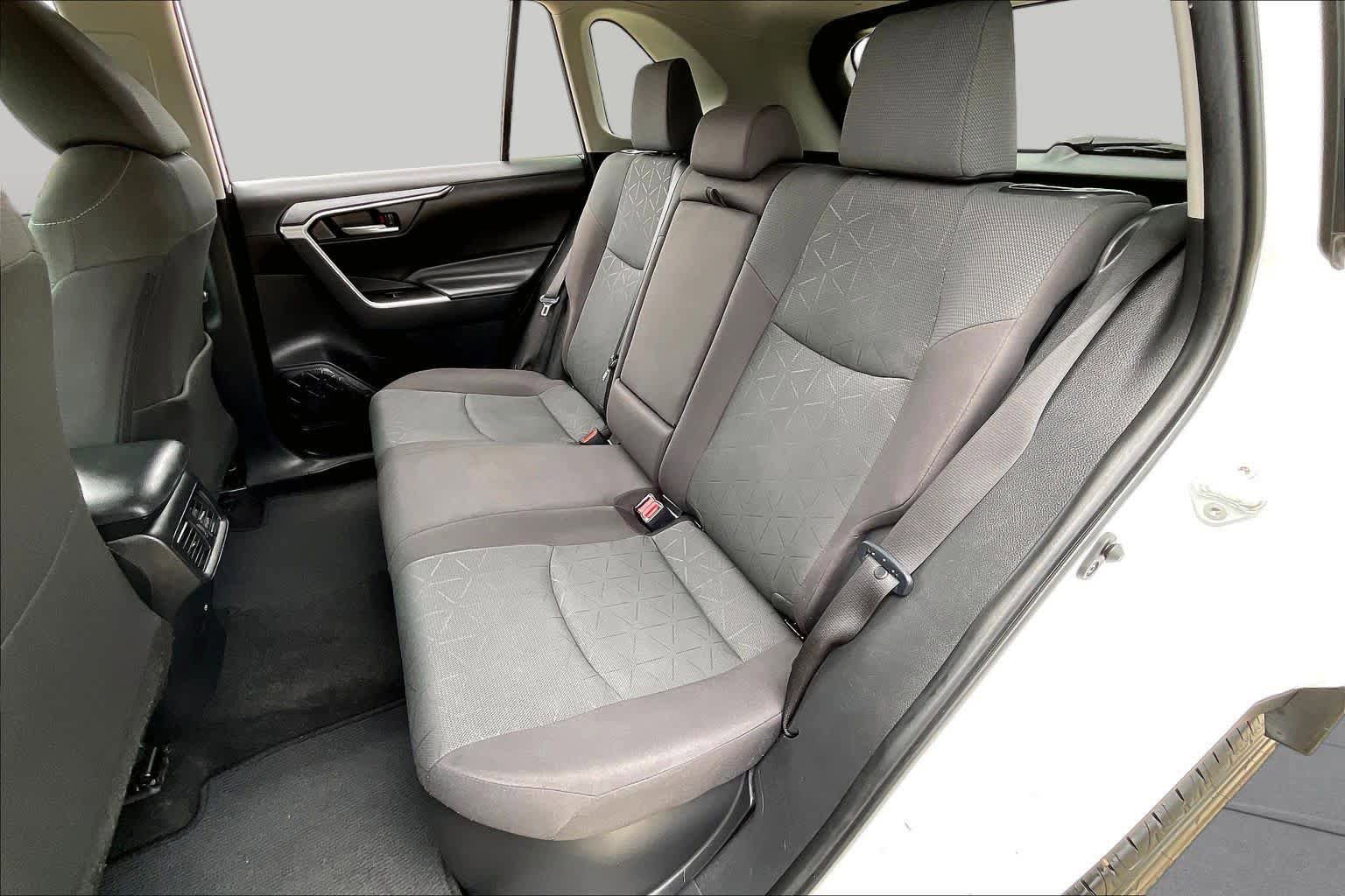 Used 2024 Toyota RAV4 XLE w/ Convenience Package AWD/4WD image 21
